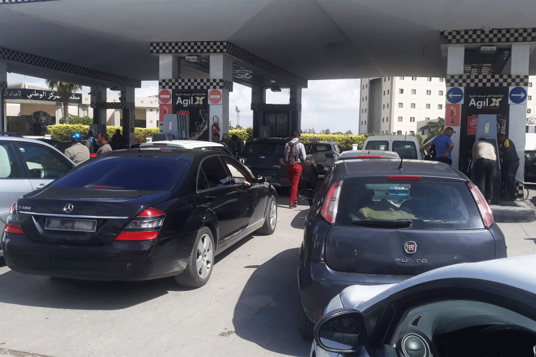 جانب من طوابير السيارات بسبب أزمة الوقود/العاصمة تونس/مايو/آيار 2023 (صورة خاصة)